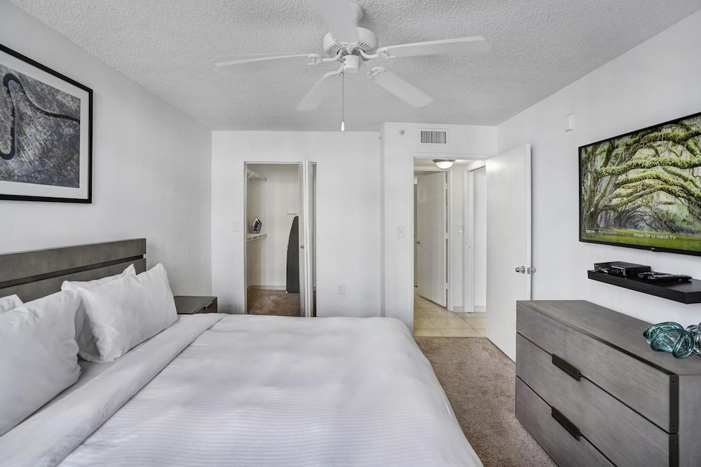 Dharma Home Suites Coral Gables at Gables Grand Plaza, 写真 100
