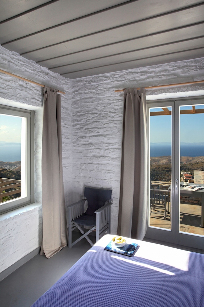 Kea Village Suites & Villas