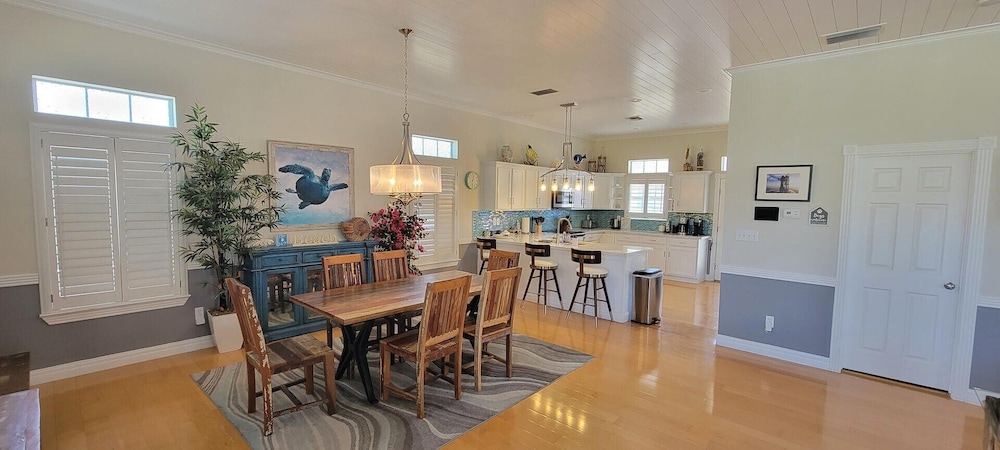121 Snapper By The Sea 4 Bedroom Home