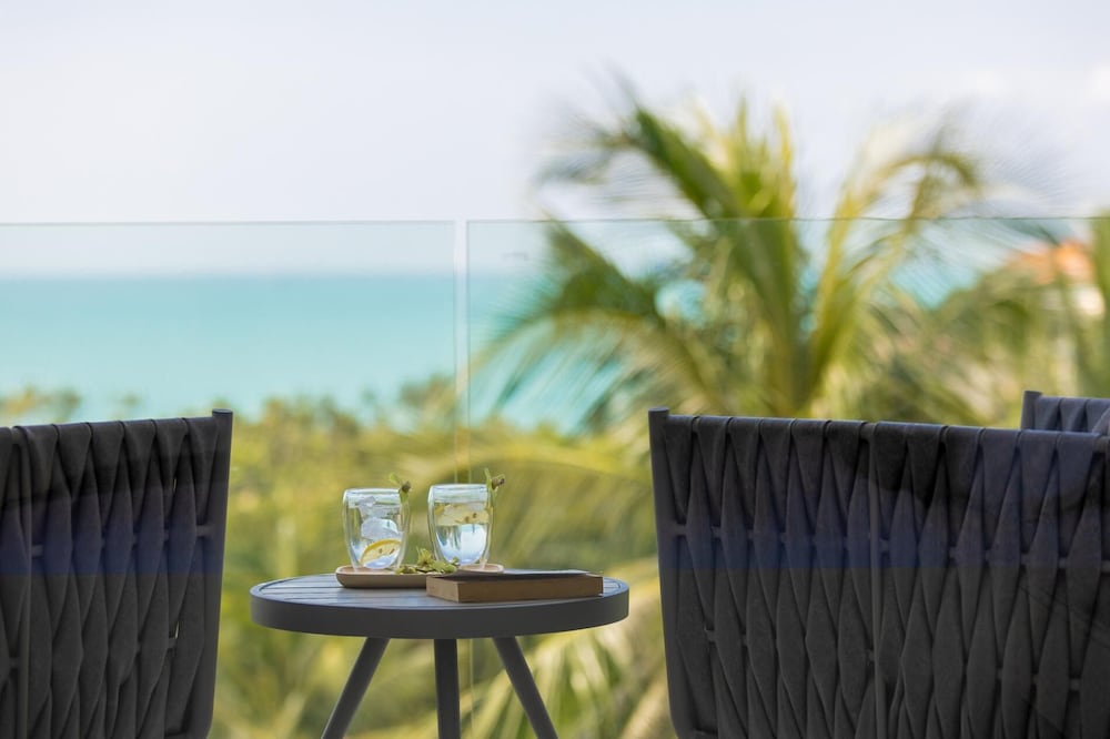 4 Bed SeaView Villa with Breakfast KBR32