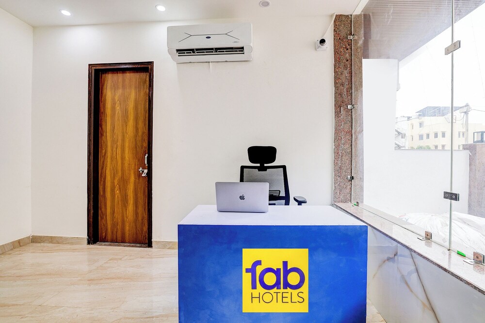 Fabhotel Expo Centre Inn