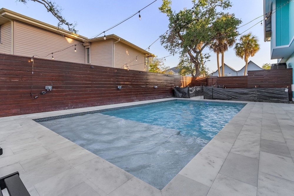 245 Nature View Manor 4 Bedroom Home