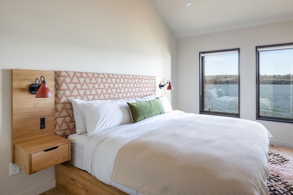 Hudson River Way by Woodstock Way Hotel view 4