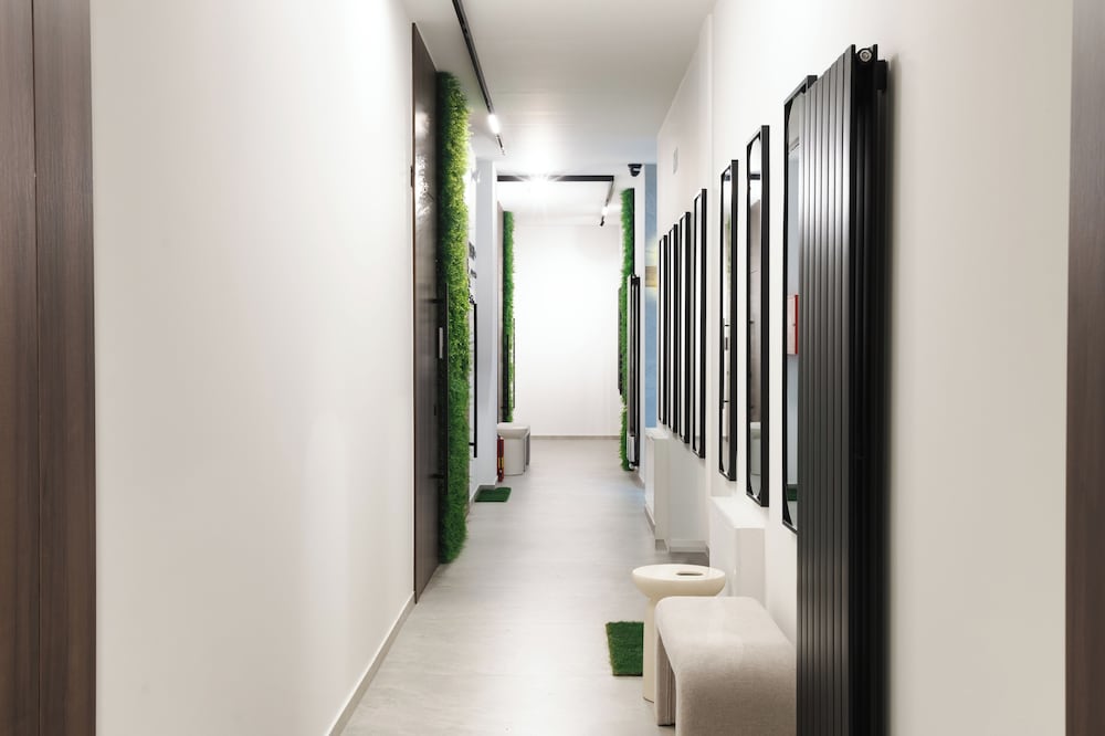DISTRICT boutique