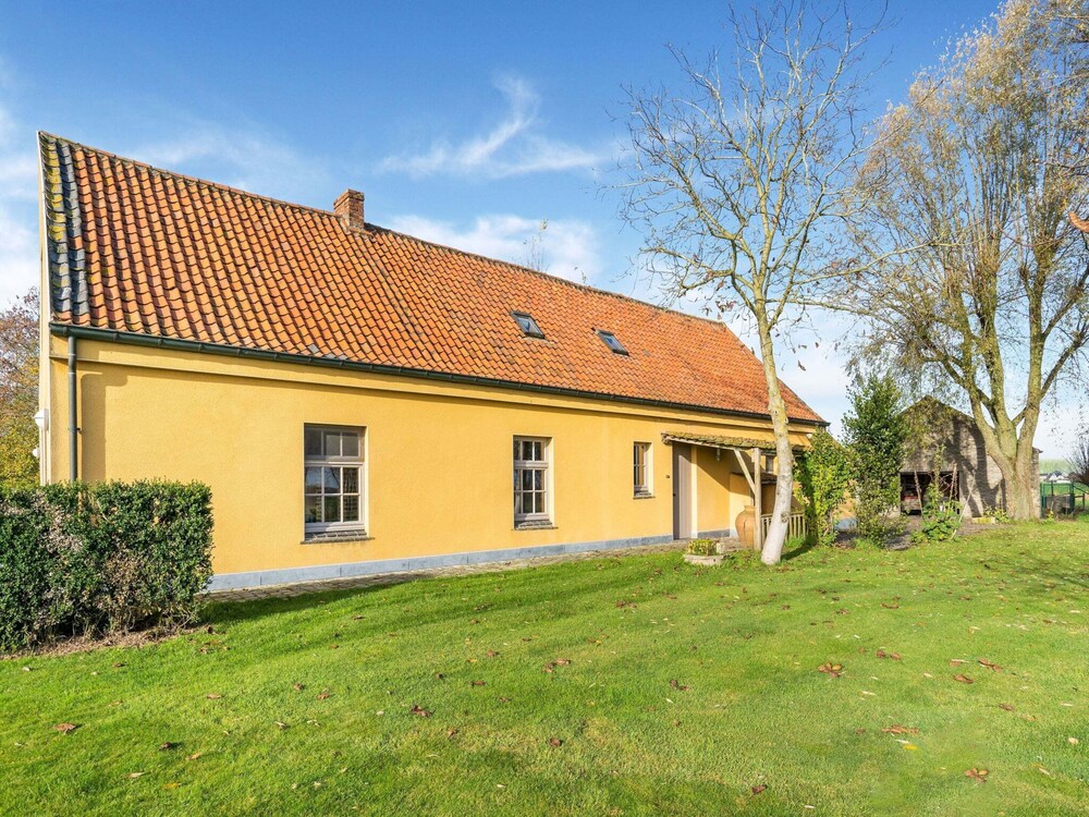Holiday Home Het Zuidgoed With Garden