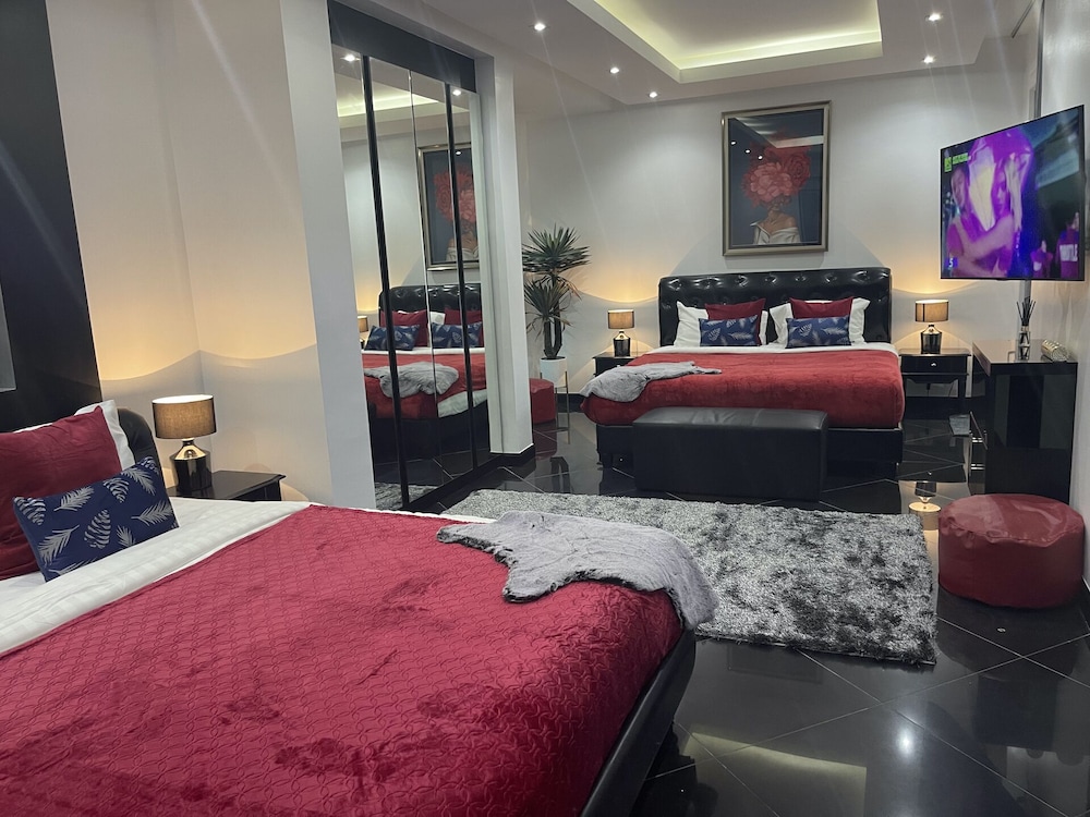 Hollywood Pool Villa Jomtien Pattaya