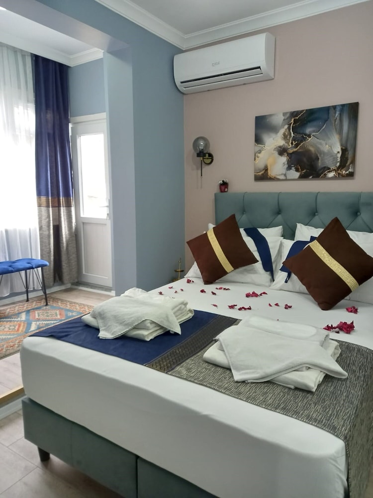 Emirhan Inn Apartment & Suites - Image 26