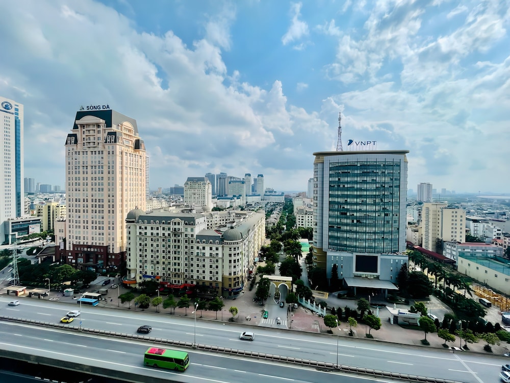 Mira Housing- Vinhome Skylake Luxury Apartment