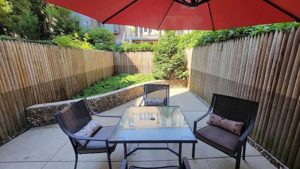 Cypress Court II by Rove Travel 1BR Harlem Apt