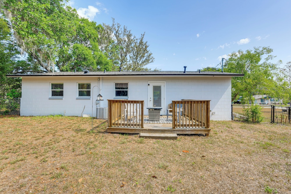 2 Mi to Lake Griffin: Fruitland Park Home