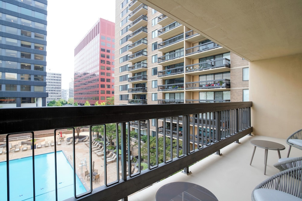 Modern Apartment with Top Amenities
