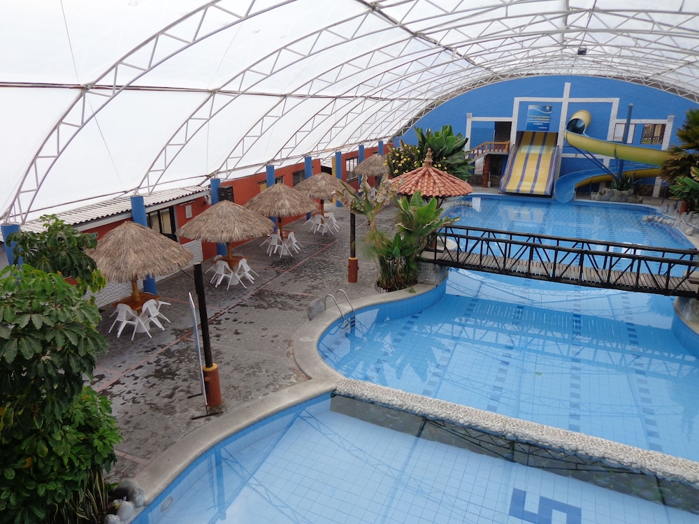 Hosteria El Surillal