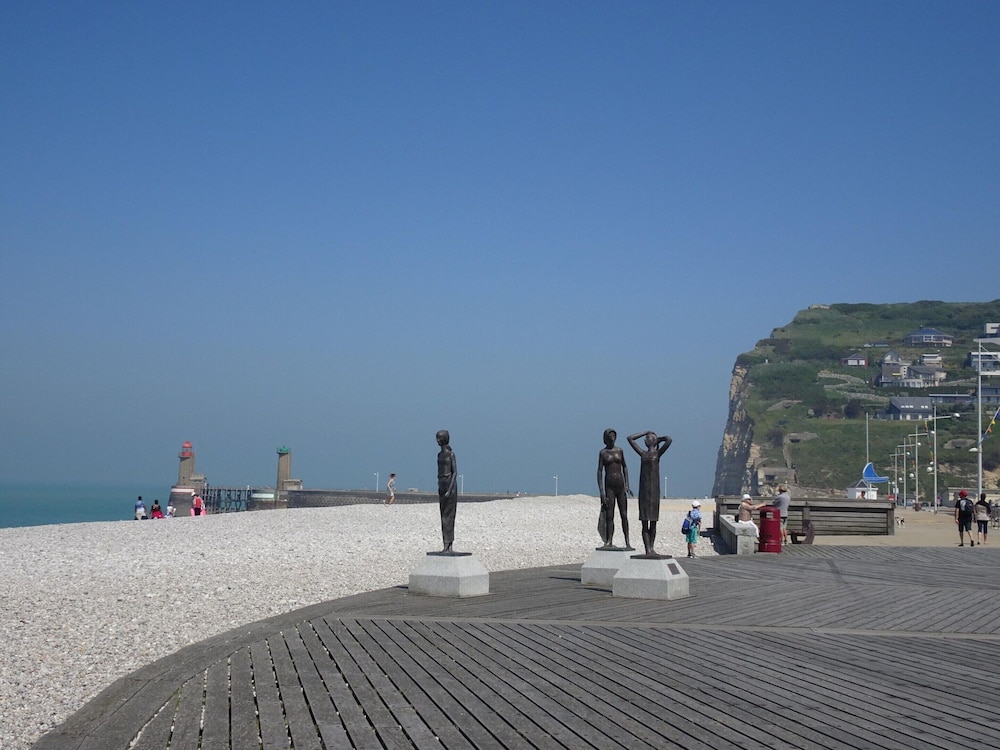 Apartment in Normandy Near Pebble Beach view 4