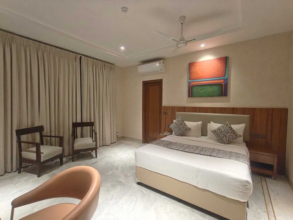 Bluestone Prime by The Cosy Hotels