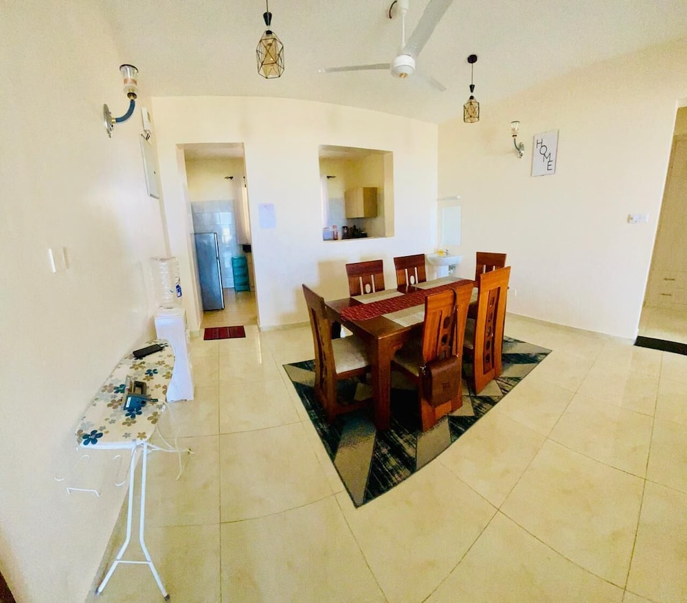 Third Avenue Beach Apartments