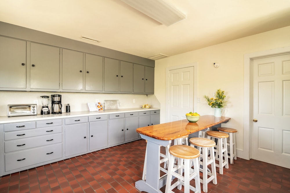 Lachicotte Vacation Rentals