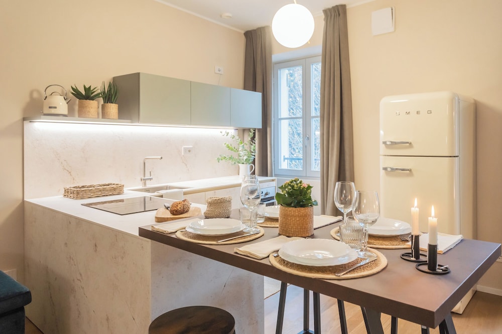 V. Suite on Lake Como by Rent all Como