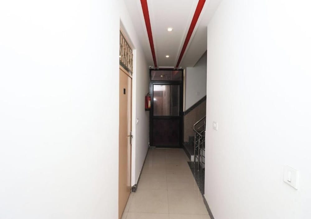 Hotel Aryan Residency Near Delhi Airport