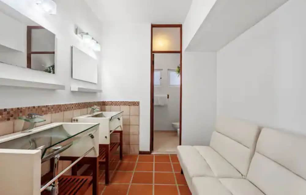 Golfside Villas - Property Image 23