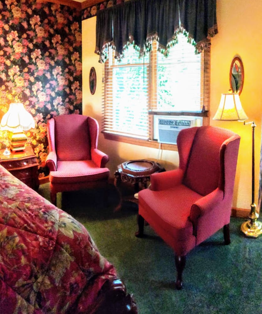 Innisfree Boutique Inn By-The-Lake