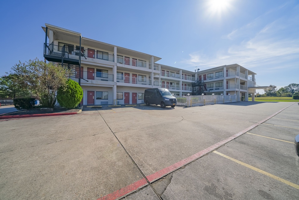 Americas Best Value Inn & Suites Humble