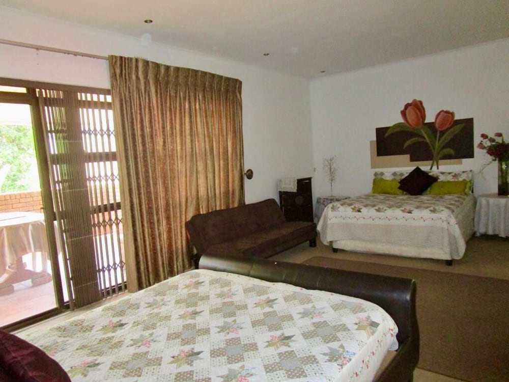 Bruma Holiday Home