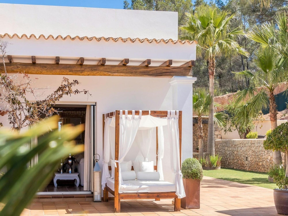 Holiday Home in Stunning Ibizan Landscape