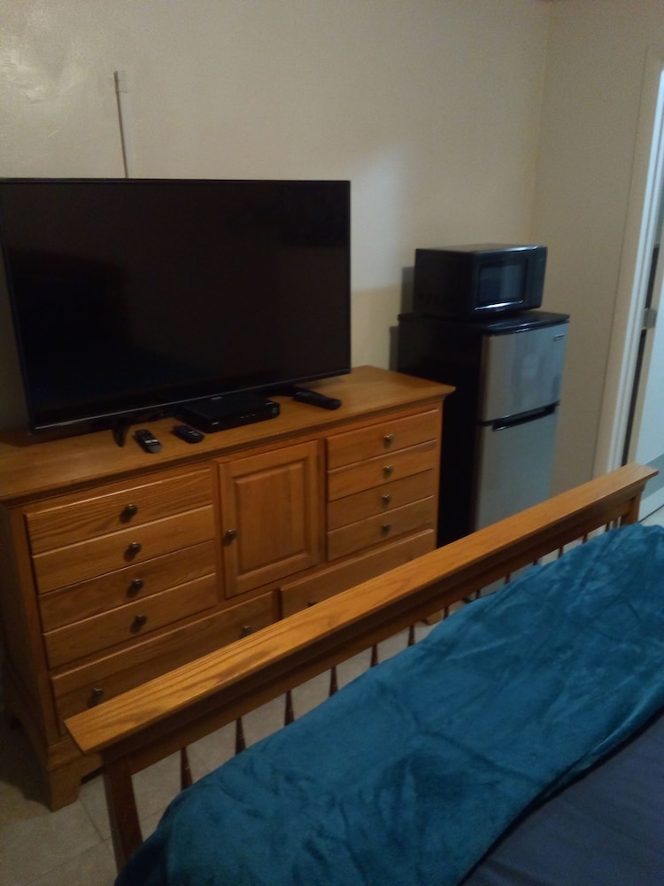 Lake City Vacations - Motel 8 Lake City - Property Image 14