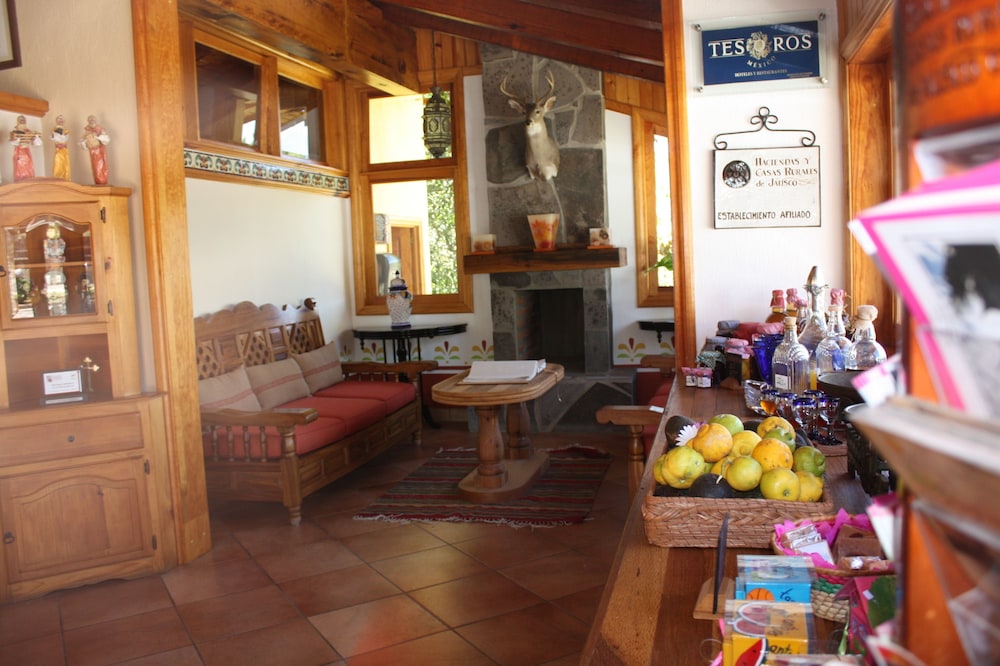 Hotel Huerta Real view 4