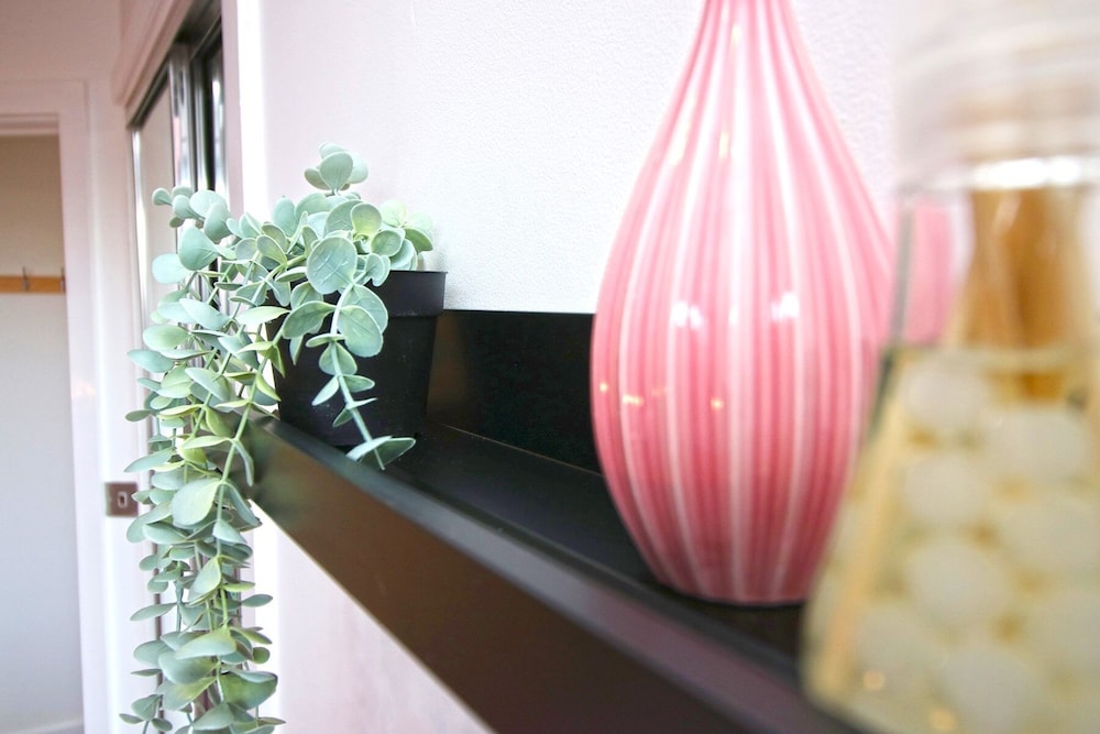 Bristol City Centre - 2 Bedroom Apartment - Marsh House view 3
