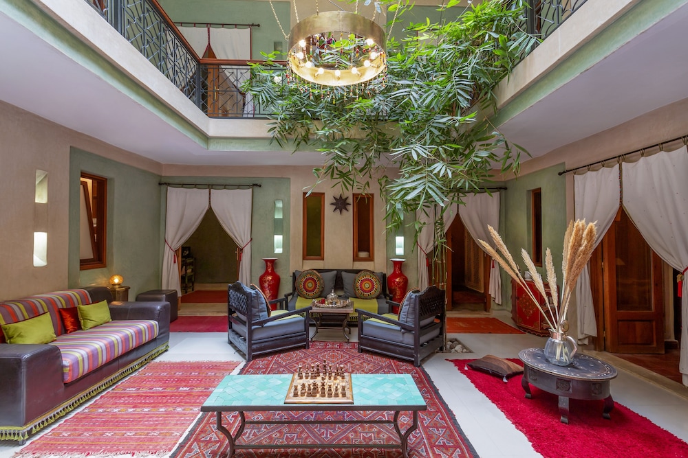 lounge