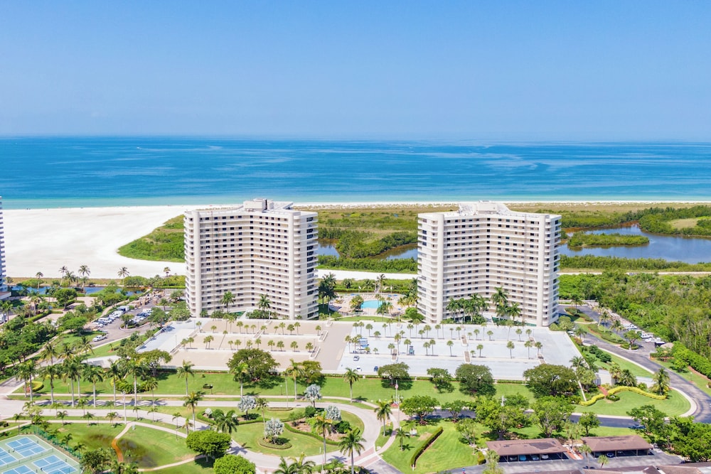 Sunset View & On Beach: Marco Island Condo