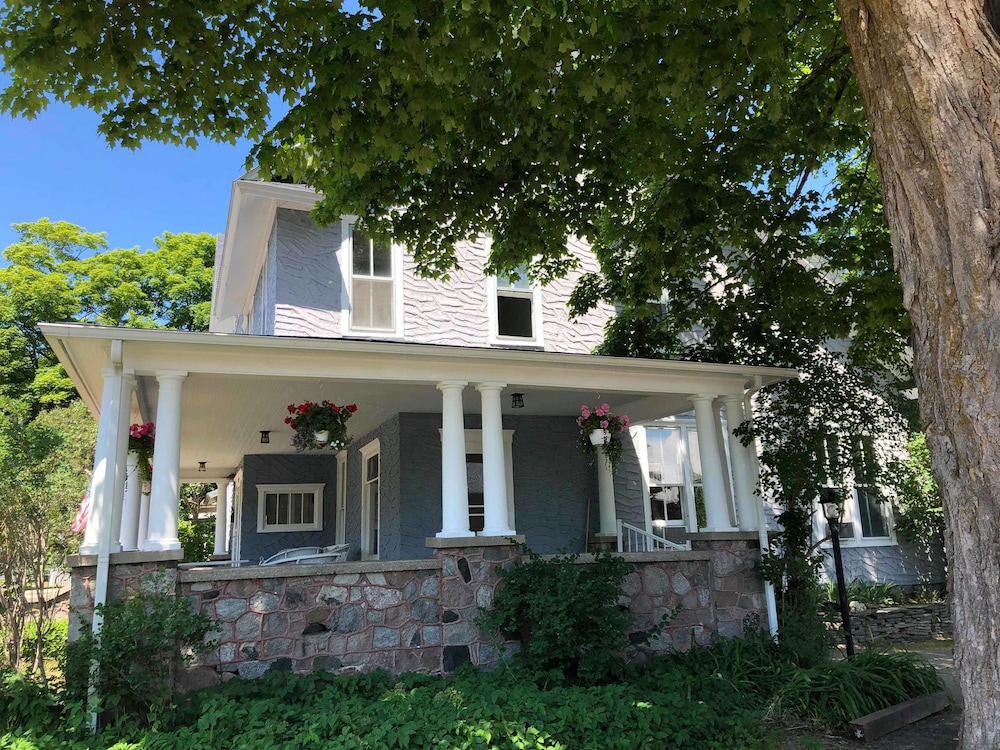 Charlevoix House