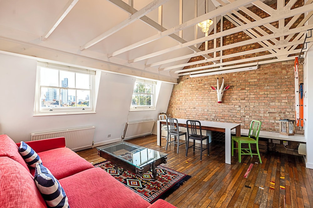 Charming Loft in Islington - Stunning View!