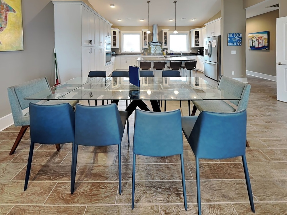 Sunshine Daydreams by Topsail Realty