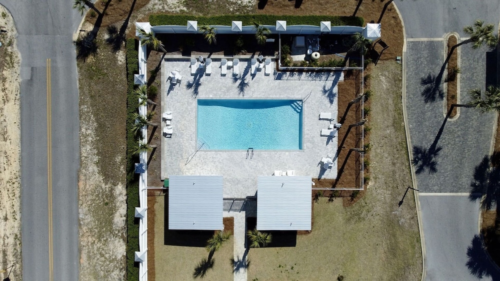 Nacho Beach House by Avantstay Inlet Beach Sleeps 8 Pool