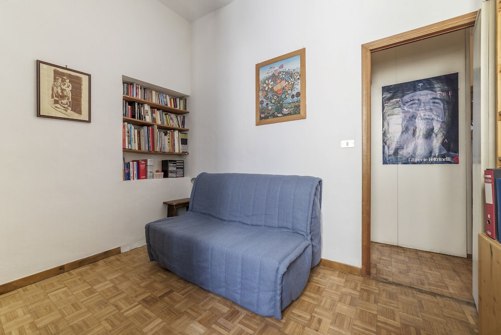 San Lorenzo Wooden Flat