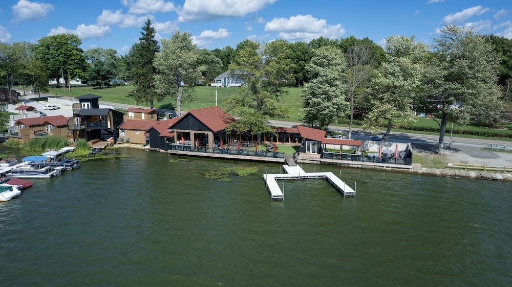 Edinboro Lake Resort Cabins