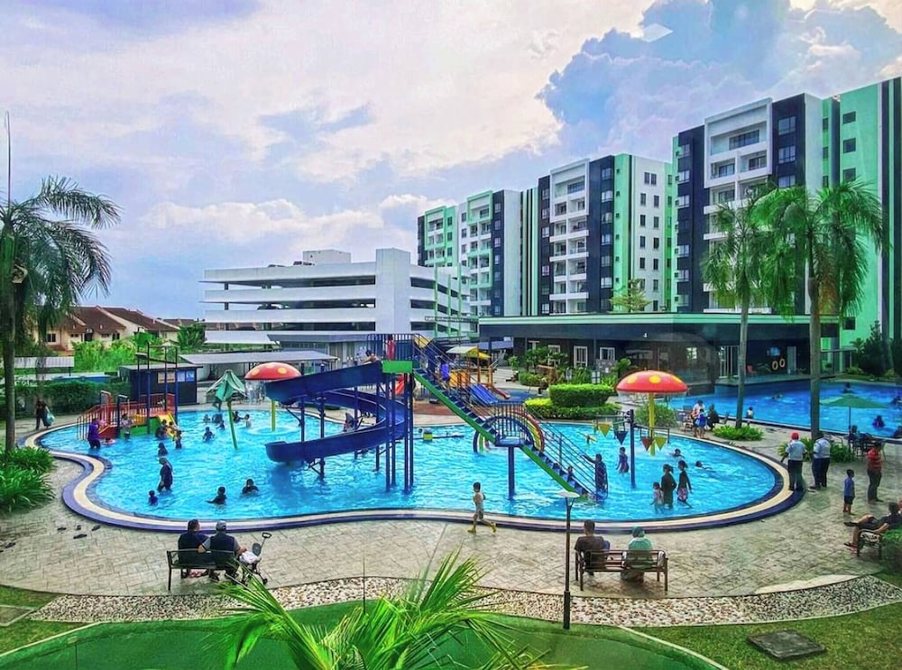 Ipoh Manhattan Free Waterpark 3BR 8pax Family Suite Mha306 by City Home Empire