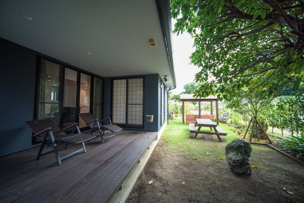 Churaumi Village Motobu-Fuji-Karst