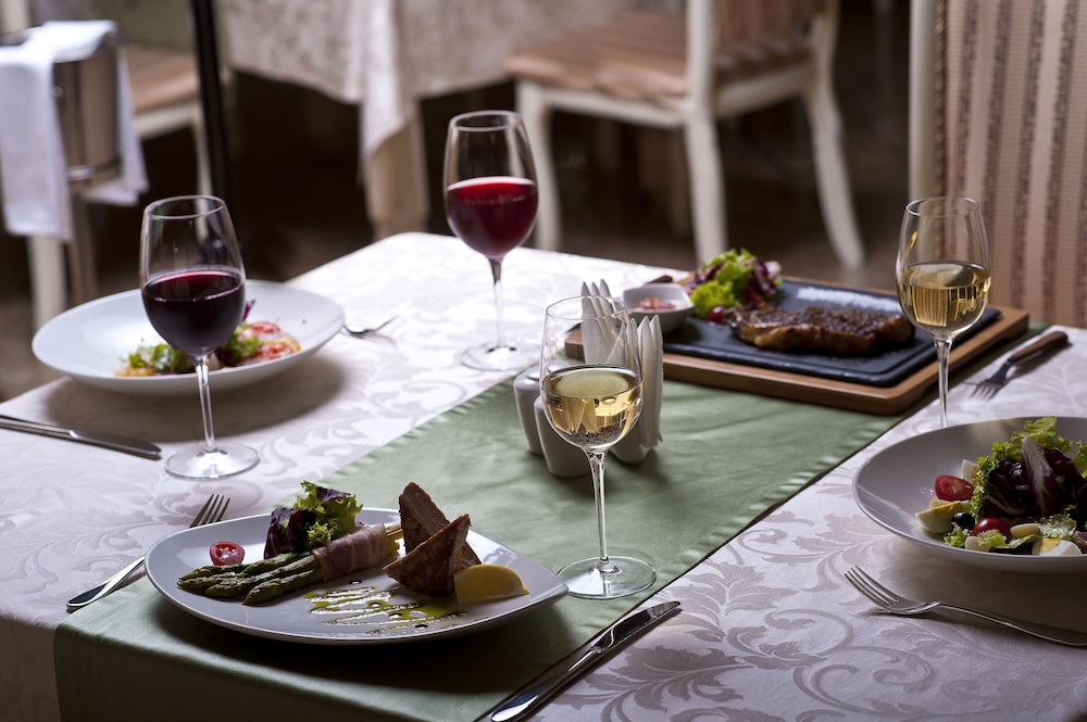 Amici Grand Hotel
