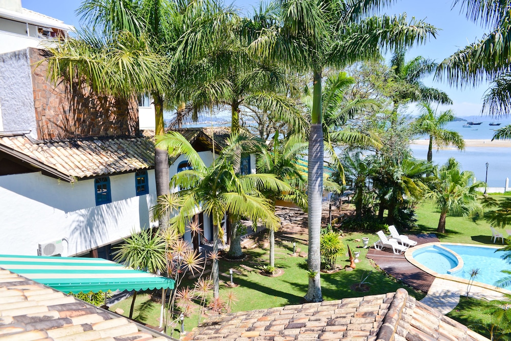 Encantos da Ilha Pousada