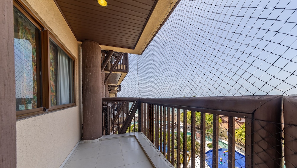 Apto Beira Mar com Vista e Pé na Areia