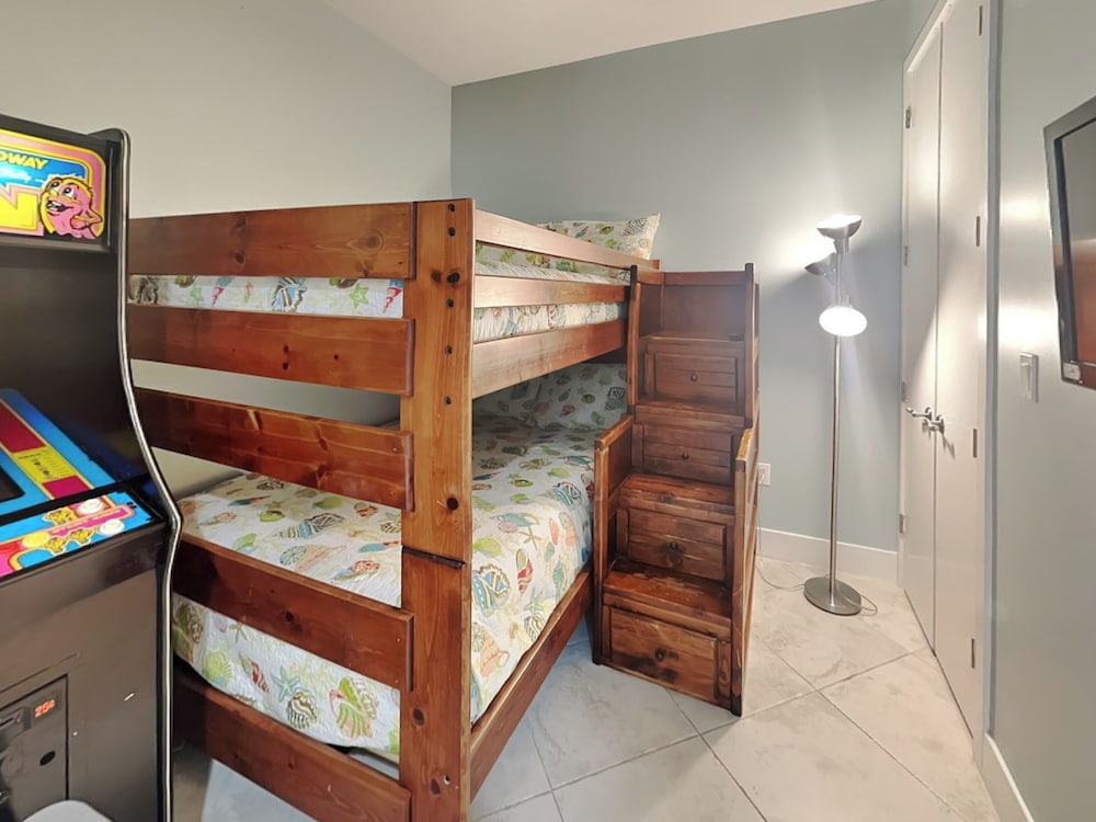 High Seas by Ryson Vacation Rentals