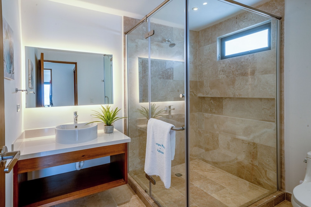 2 BR Condo - Rooftop Pool At Ipanema 504