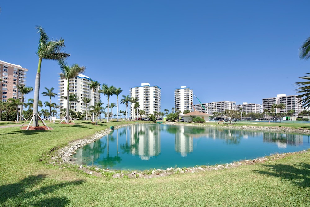 Estero Beach & Tennis 605-c