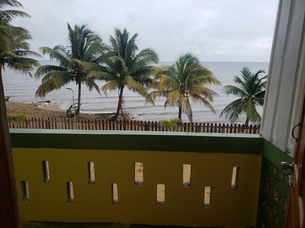 Belize Vacations - Pal's on the Beach - A Gold Standard Hotel - Property Image 68