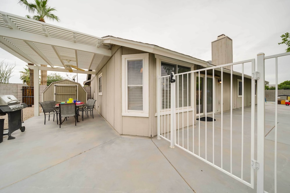 North Phoenix Home w/ Pool ~ 18 Mi to Downtown! view 5