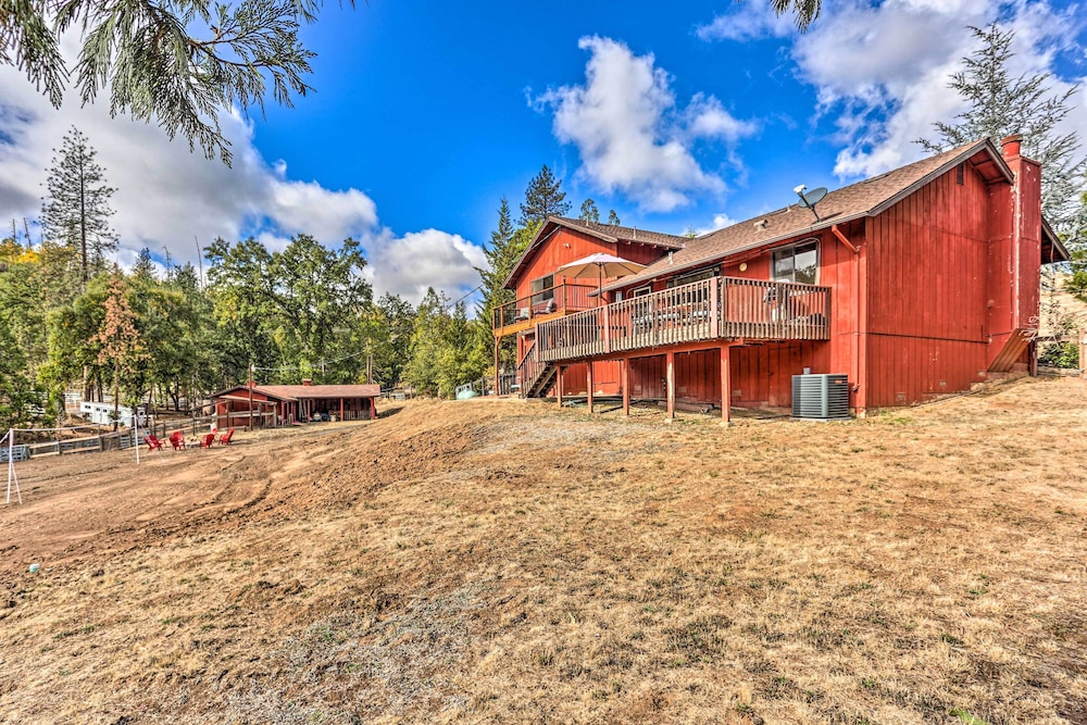 Pet-friendly Escape w/ Game Room & Fire Pit! view 3