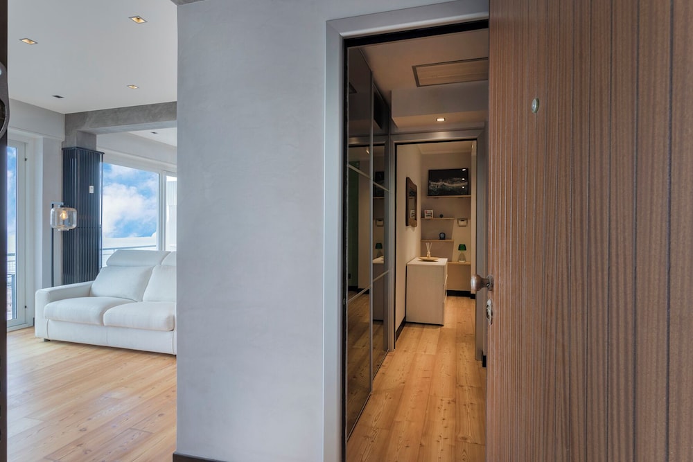 Stunning Seaview Apartment in Nervi